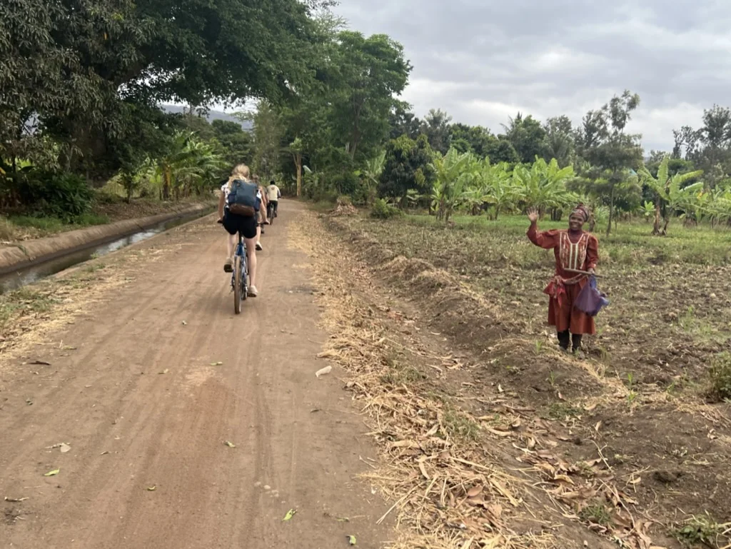 Shoestring Singlereis fiets-excursie Tanzania