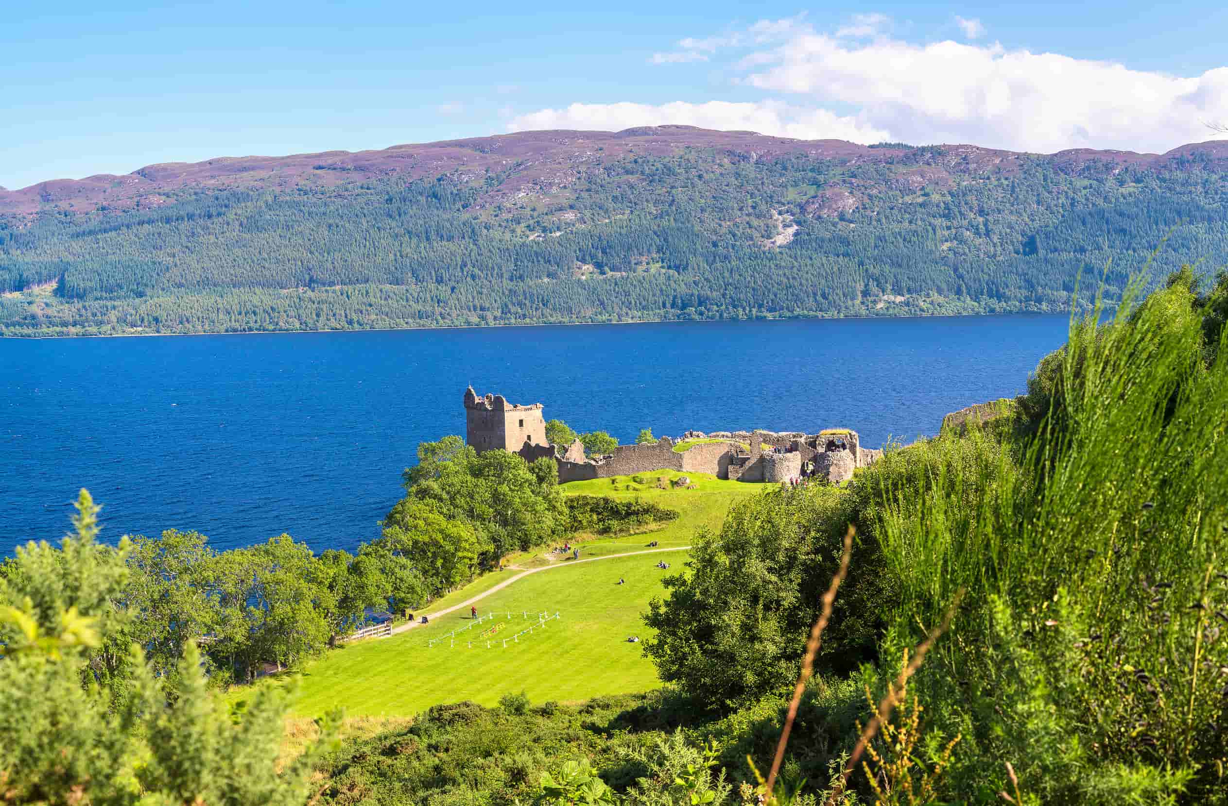 Urquhart Castle meer van Loch Ness